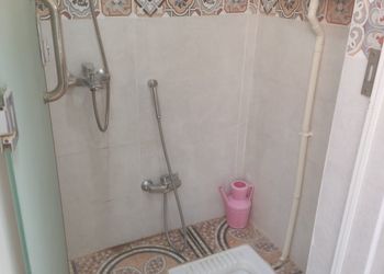 بيت شعر بجلسة ومرافق مشتركة 