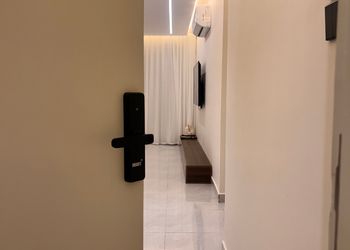 شقة بغرفة جلوس وغرفة نوم 33