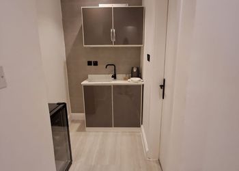 استديو بسرير ماستر ودخول ذاتي