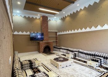 شاليه بصالة جلوس ومسبح خارجي