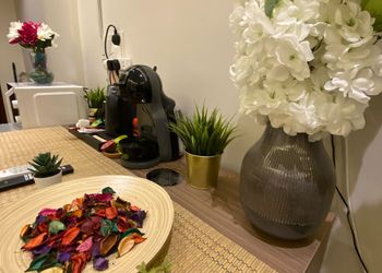 استديو انيق بجلسه جانبيه ودخول ذاتي 