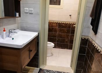 استديو بأثاث مريح وبسيط