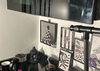 استديو بسرير ماستر وجلسة جانبية 