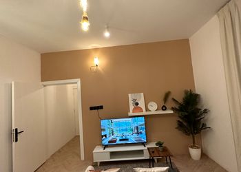 استديو بتصميم مودرن دخول ذاتي 