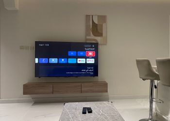 شقة بغرفة جلوس وغرفتين نوم 