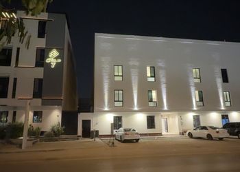 استديو بسرير ماستر وجلسة جانبية 