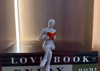 استديو هادئ بسرير ماستر 