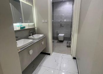 استديو بسرير ماستر وجلسة جانبية
