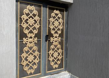 استديو بسرير مريح وتصميم هادئ 