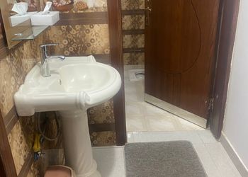 استديو هادئ بسرير ماستر 