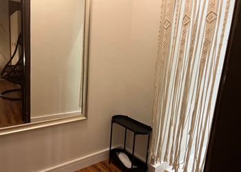 شقة واسعة وراقية بدخول ذاتي