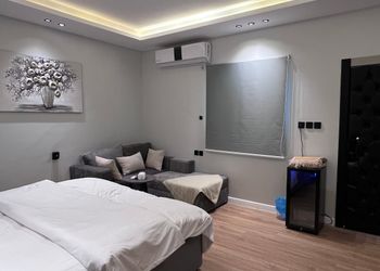 استديو بدخول ذاتي وسرير مريح 
