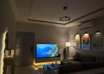 استديو بسرير ماستر وجلسة جانبية 