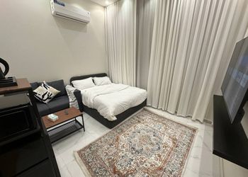 استديو بسرير ماستر ودخول ذاتي