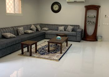 شالية بمسطح اخضر و جلسة خارجية