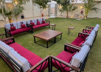 استراحة بمسطح اخضر ومجالس