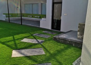 شاليه بركن شواء وألعاب مائية 