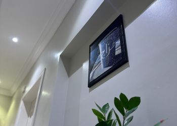 استديو بسرير ماستر وجلسة جانبية 