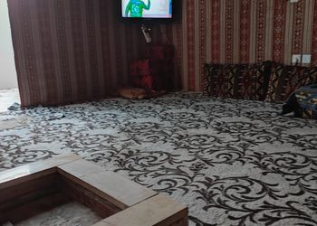 شاليه بمسبح خارجي وجلسة خارجية