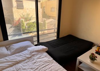 استديو بسرير ماستر ودخول ذاتي