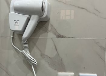 استديو بسرير ماستر