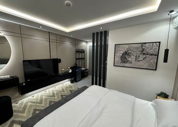 استديو بسرير ماستر وجلسه جانبيه