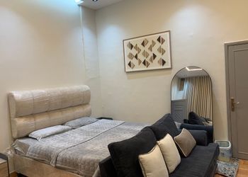 استديو هادئ بسرير ماستر ومفرد