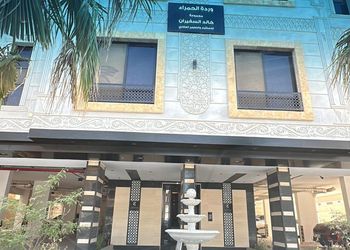 استديو بسرير ماستر وجلسة جانبية 