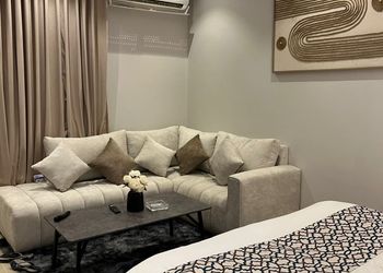 استديو بدخول ذاتي وتصميم هادئ 