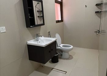 شقة بغرفة معيشة وغرفة نوم 