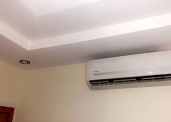 استديو بسرير ماستر وجلسة 