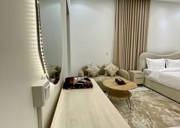 استديو هادئ بسرير ماستر 