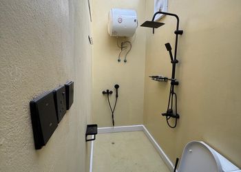 شقة بغرفة معيشة وغرفة نوم 