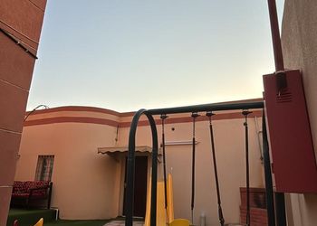 شاليه بغرفة نوم و جلسة خارجية