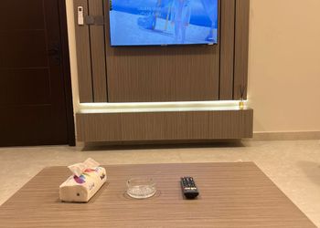 استديو بسرير ماستر وجلسة جانبية