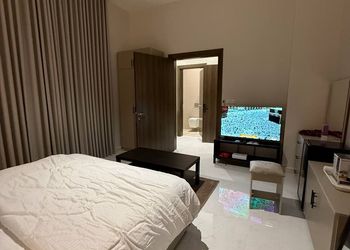 استديو هادئ بسرير ماستر 