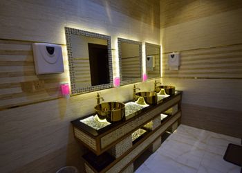 شاليه بركن شواء ,موقد حطب,ستيج مضيئ