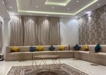 استراحة بجلسة خارجية و مسطح اخضر
