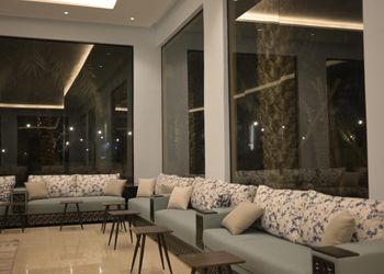 مزرعة بمناظر خلابة وجلسة خارجية 