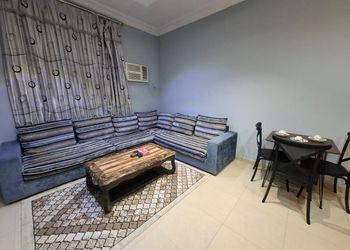 شقة بغرفتين نوم وصالة