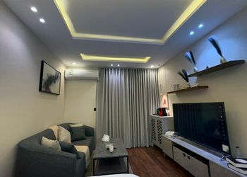 استديو بتصميم هادئ ودخول ذاتي 