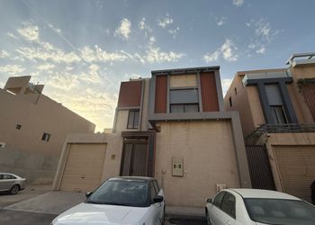 استديو بسرير ماستر