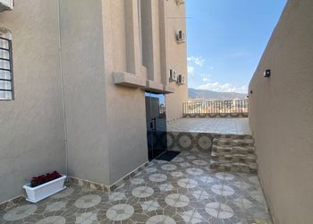 شقة بغرفتين نوم وصالة