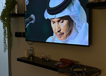 استديو هادئ بسرير ماستر