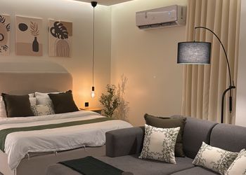 استديو هادئ بدخول ذاتي 