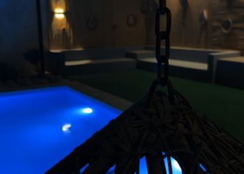 شاليه بتصميم أنيق وأجواء ممتعة 