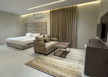 استديو هادئ بسرير ماستر 