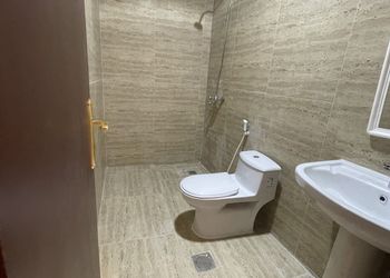 استديو بسرير ماستر وجلسة  