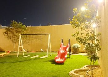 استراحة بمسطح اخضر