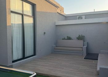 شالية بألعاب اطفال 